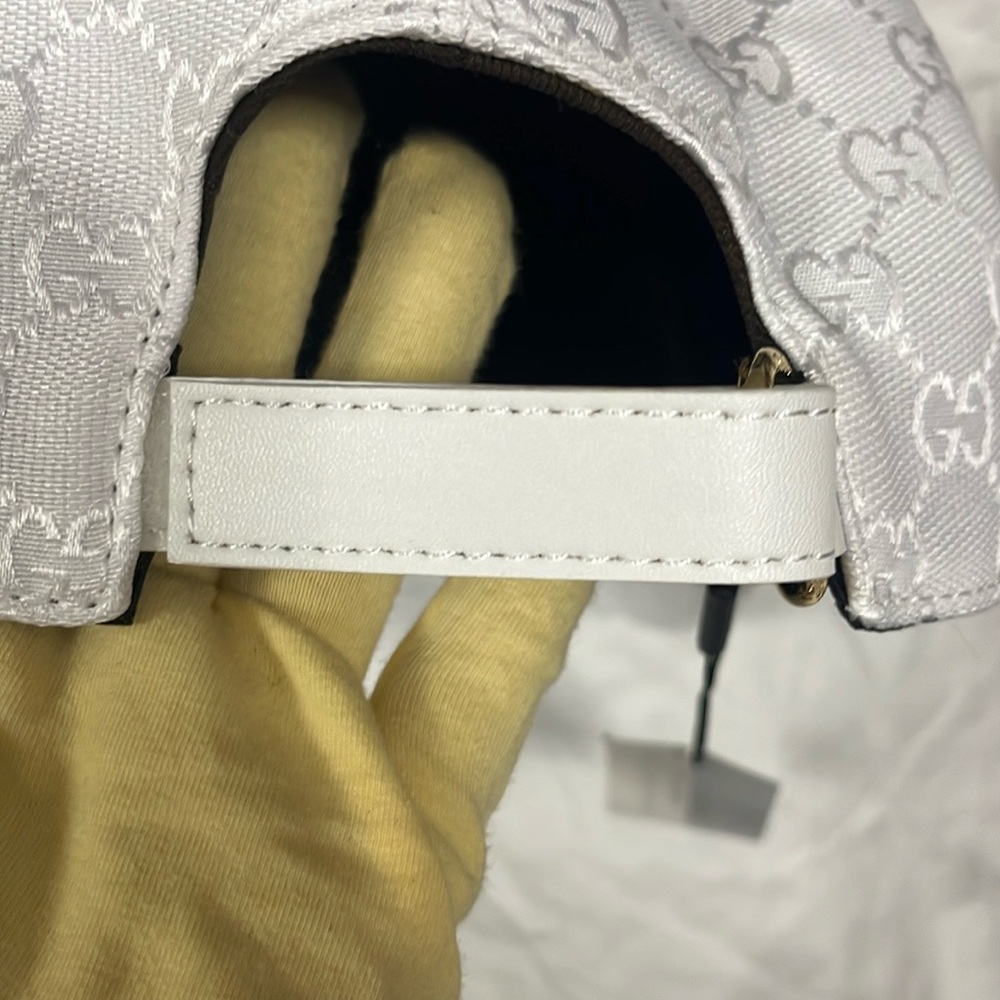 Gucci white Monogram Baseball Cap - Picture 6 of 7